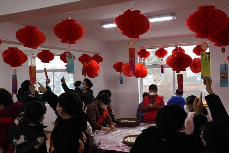 杏花村街道林店社区喜庆过元宵欢乐猜灯谜