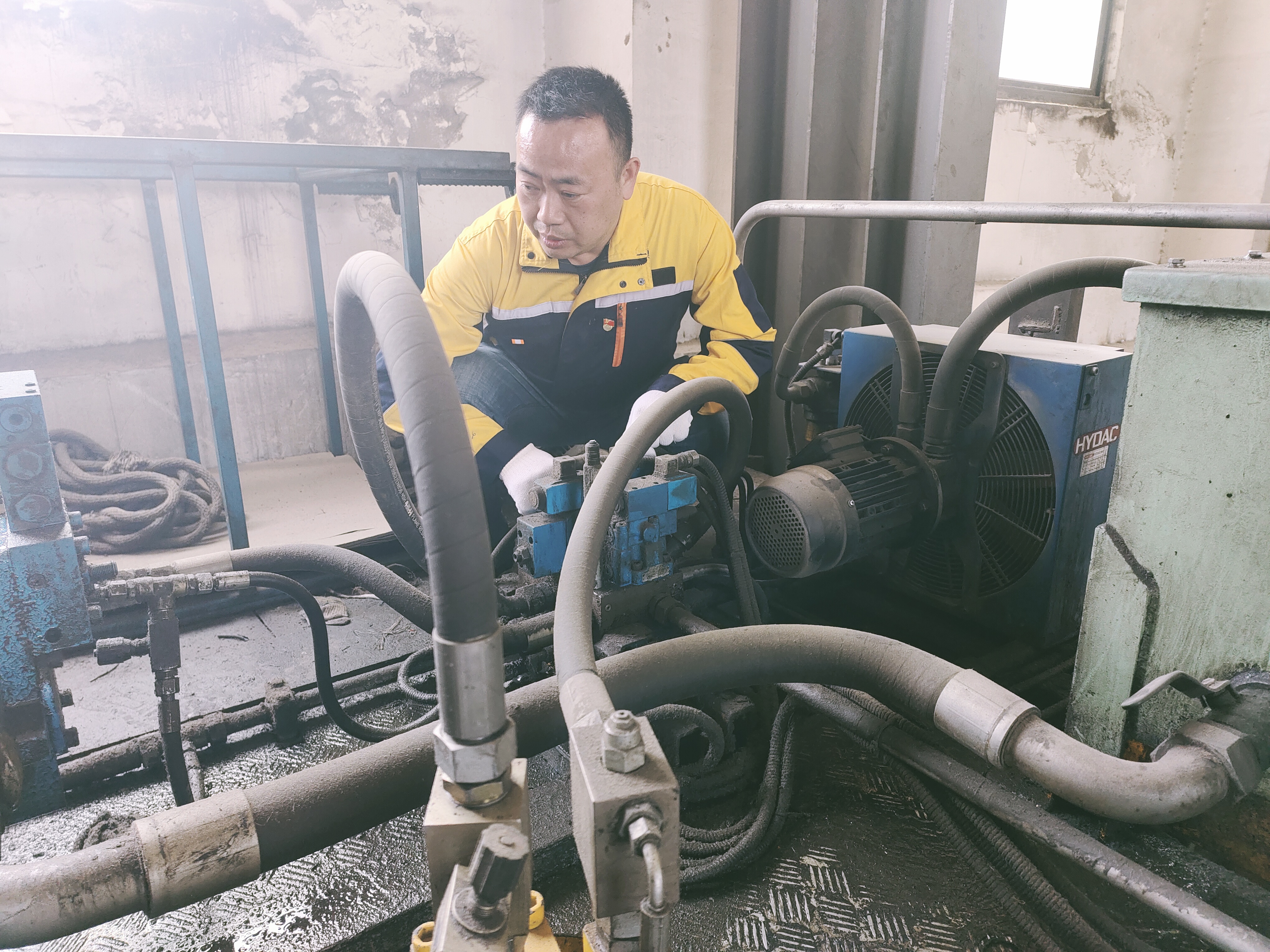 区城管局转运中心王忠 市第四届“最美城管人” 工作照03.jpg