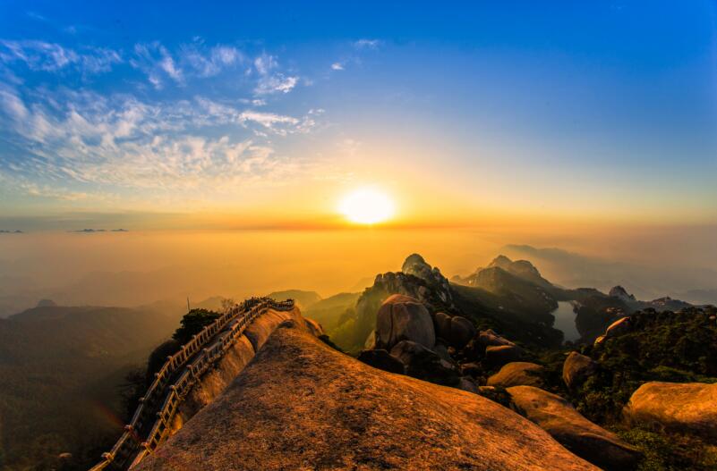 天柱山美景。